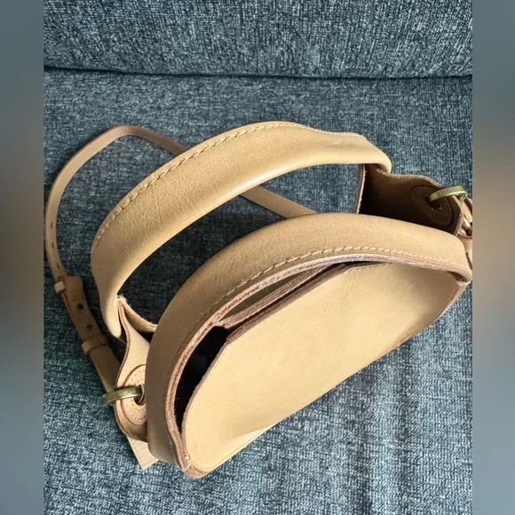 Madewell The Sydney Crossbody Bag - Earthen Sand - Picture 7 of 8